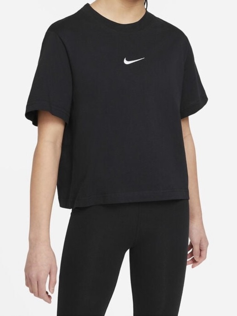 Nike Sportswear Essential Big Kids' (Girls') T-Shirt DH5750-010 Black Size XL